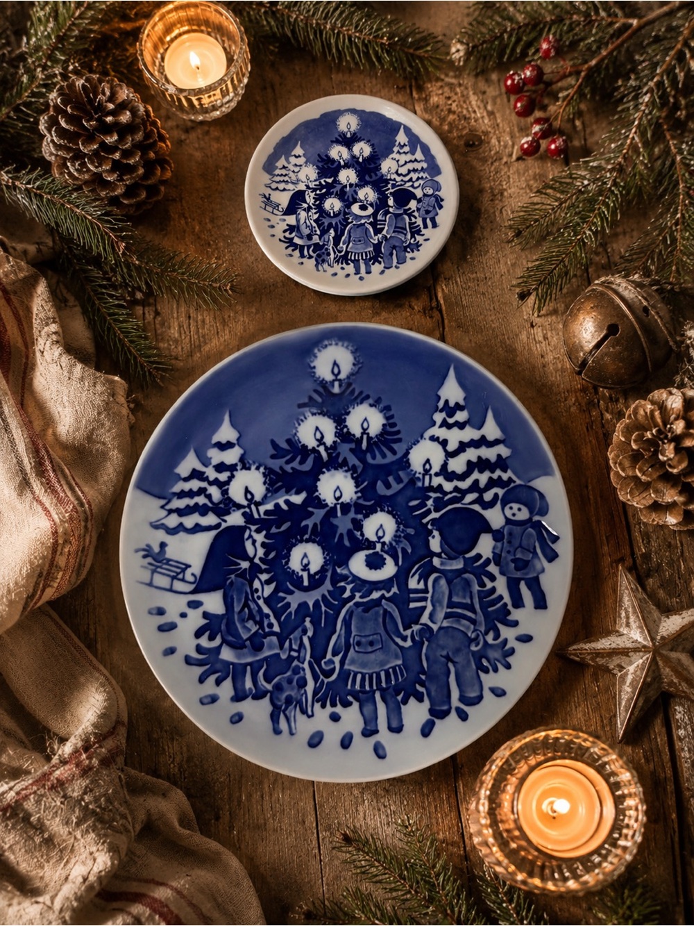 Royal Copenhagen Children’s Christmas 1998 Hand Painted Porcelain Plates